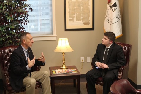 Kennesaw’s mayor, Derek Easterling, took time to discuss leadership and his own definition of community with The Chant’s own Dylan Kellos. Mayor Easterling discussed his role as a leader of Kennesaw and how the Kennesaw community affects him.