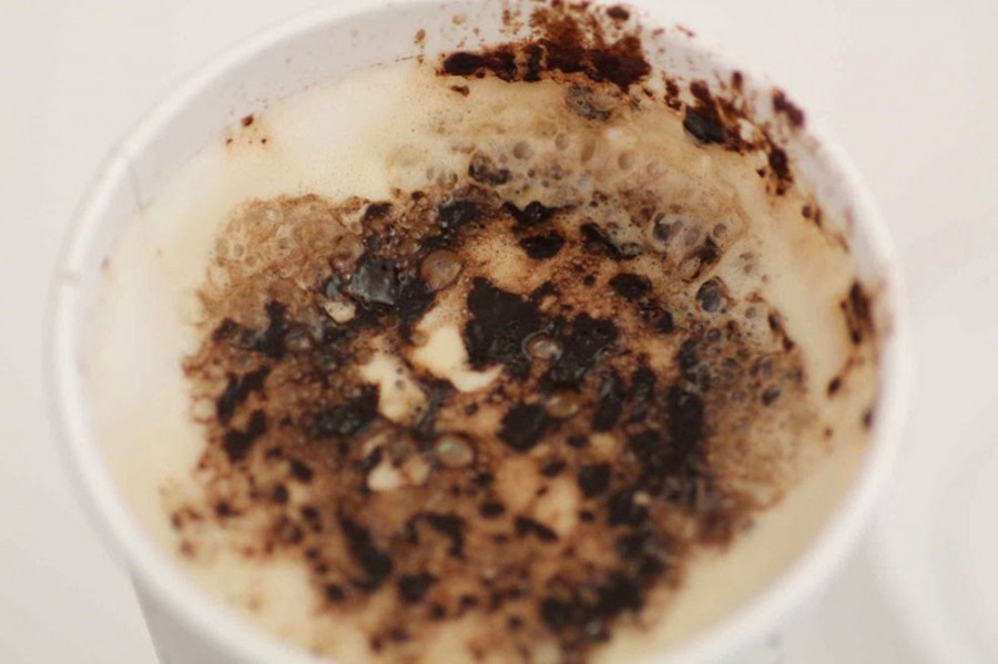 Cocoa+powder+sprinkled+on+top+of+mascarpone-flavored+steamed+milk+in+Starbucks+latest+menu+addition%2C+the+Tiramisu+latte.