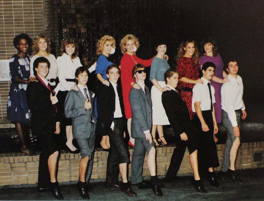 The senior class of 1985 take a picture at North Cobb’s prom night.
