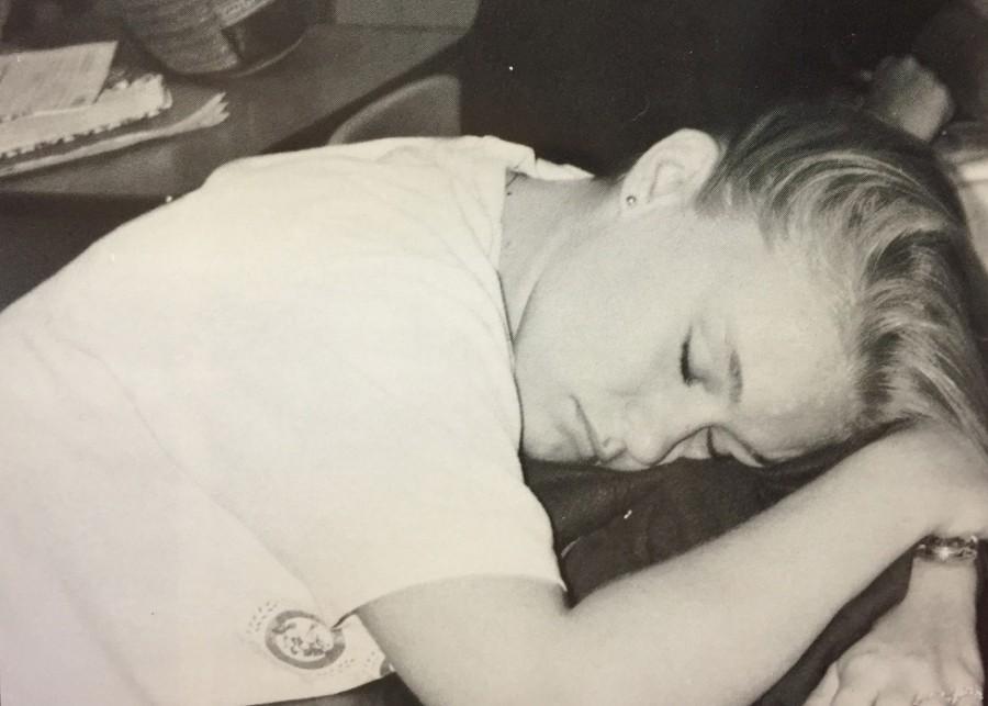 Even students in the 1994 had the urge to fall asleep in class.
