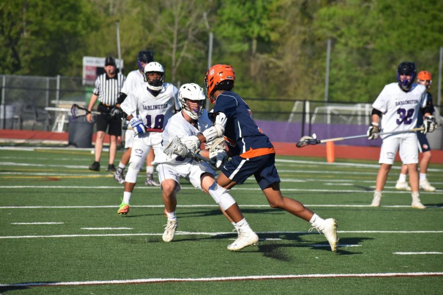 The boys Warrior lacrosse team destroyed The Darlington School and junior Shemar Samual scored a total of 4 times. The team will next play South Cobb High School on Wednesday, April 18.