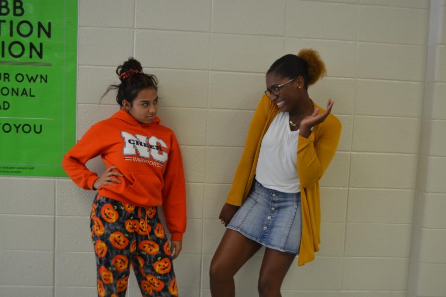 Students dressed up in either their rags or riches for homecoming week. Students who dressed in rags dressed their worst, while students who dressed in riches dressed their best to impress. Students wore pajamas or old, messy clothes or wore fancy clothes or “gangster-rich” just like rappers. 