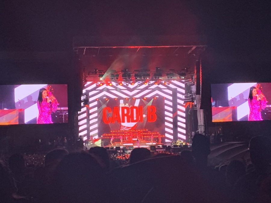 Cardi B’s flamboyant performance gripped fans as people sang and danced along to her most famous songs: “Bartier Cardi”, “Money Bag”, and “Bodak Yellow.” “Cardi B’s performance had fire and strobe lights, so it was very energetic. Everybody was dancing around me. It even ended with fireworks,” junior Skylar Chan said.