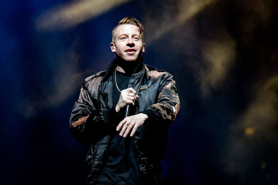 %E2%80%9CJust+breathe.+Its+a+bad+day%2C+not+a+bad+life%2C%E2%80%9D+said+rapper+and+culture-defining+superstar+Mackelmore+on+clinical+depression.+Probably+the+smartest+guy+to+ever+exist.+His+lyrics+contain+simple+and+easy+to+understand+themes.+Not+to+mention%2C+relatable+to+all+those+cheap+multi-millionaires+out+there.