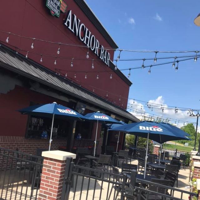 The lively atmosphere of Anchor Bar juxtaposed with live entertainment can be enjoyed outside or inside with versatile seating. The restaurant also hopes to expand on the restaurant and allow guests to play cornhole and other activities while dining. 
