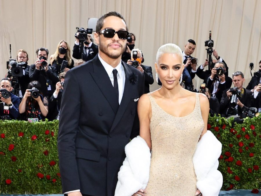  Kim Kardashian and Pete Davidson’s relationship came to an end after dating for nearly nine months. The two remain friends and plan on staying close, but Kardashian reports herself as single and ready to mingle.
