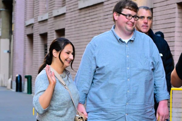Thursday, March 28, public figure and Munchausen By Proxy(MSP) survivor Gypsy Rose Blanchard announced her separation from her new husband, Ryan Anderson. Despite facing both positive support and negative criticism online, Blanchard continued to publicize her relationship. Nonetheless, the marriage formed in the walls of a prison never stood a chance. 